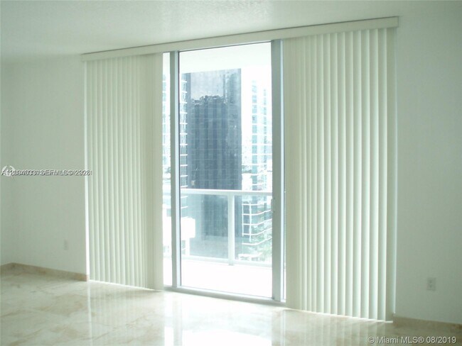 Foto del edificio - 1060 Brickell Ave