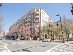 Building Photo - 400 N Church St