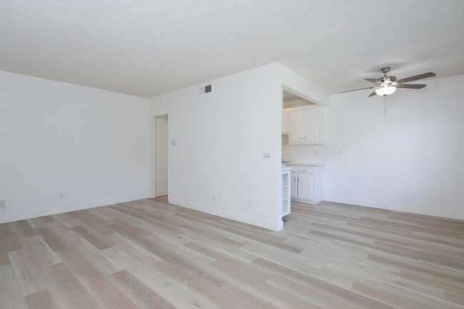 Building Photo - Stoneybrook Apartments