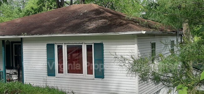 Building Photo - 317 Bair St