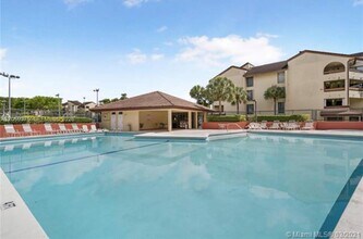 Building Photo - 8810 SW 123rd Ct