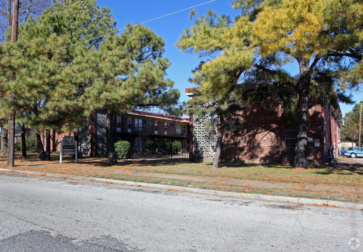 Building Photo - Peach Apartments