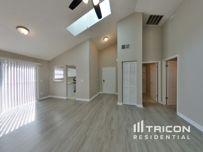 Building Photo - 154 Lakeside Circle Sanford FL