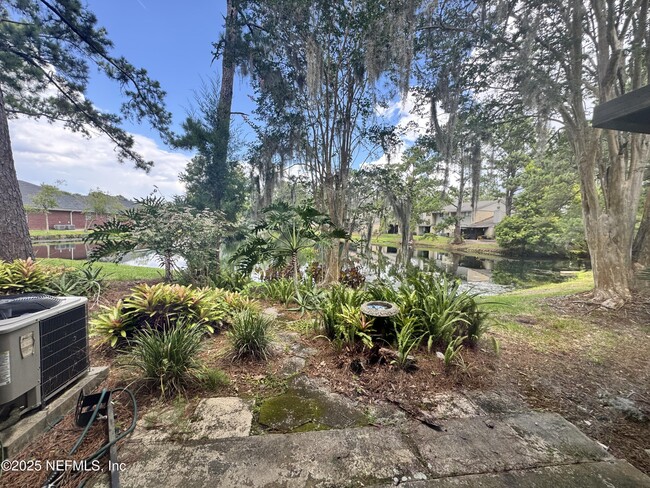 Building Photo - 3801 Crown Point Rd