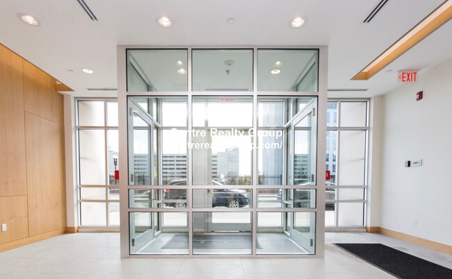 Foto del edificio - 595 Albany St