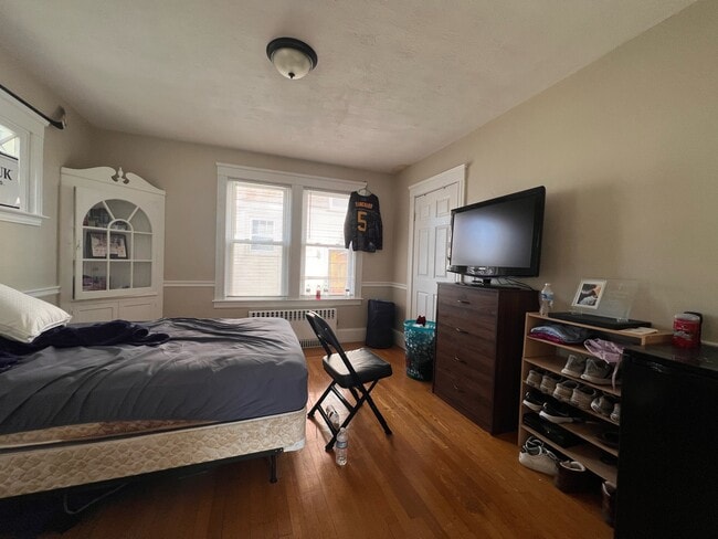 Building Photo - 109 Huxley Ave