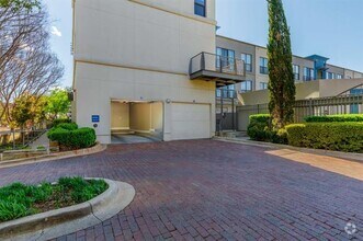 Building Photo - 4414 Cedar Springs Rd