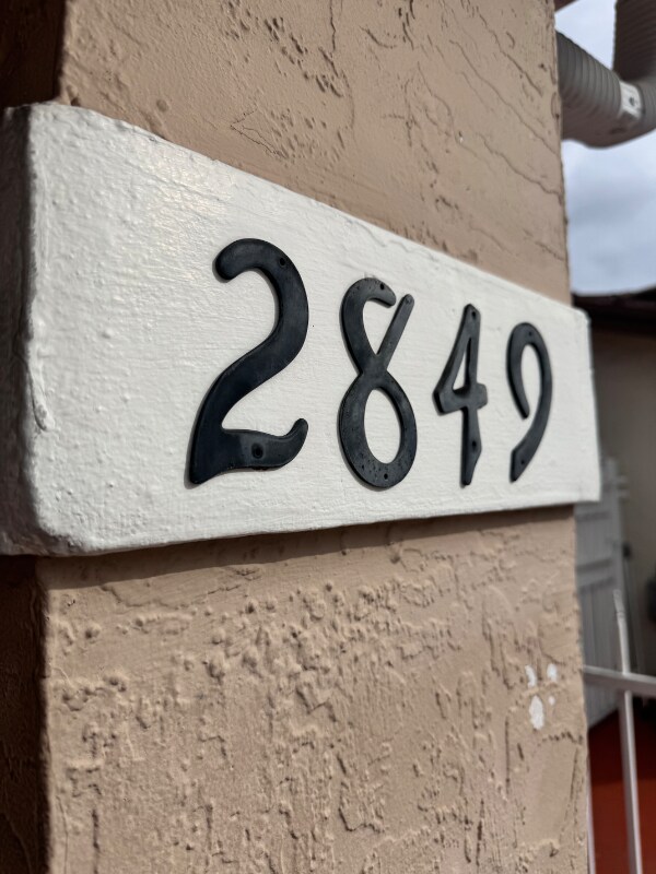 Foto del edificio - 2849 W 71st St