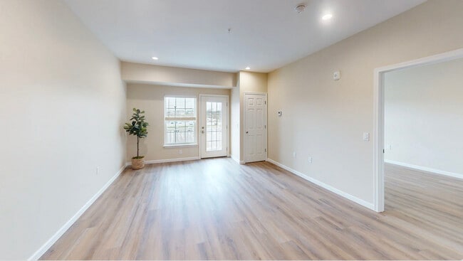 Building Photo - Chili Paul Place