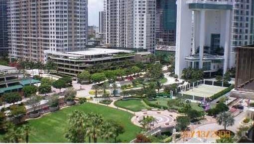 Building Photo - 540 Brickell Key Dr