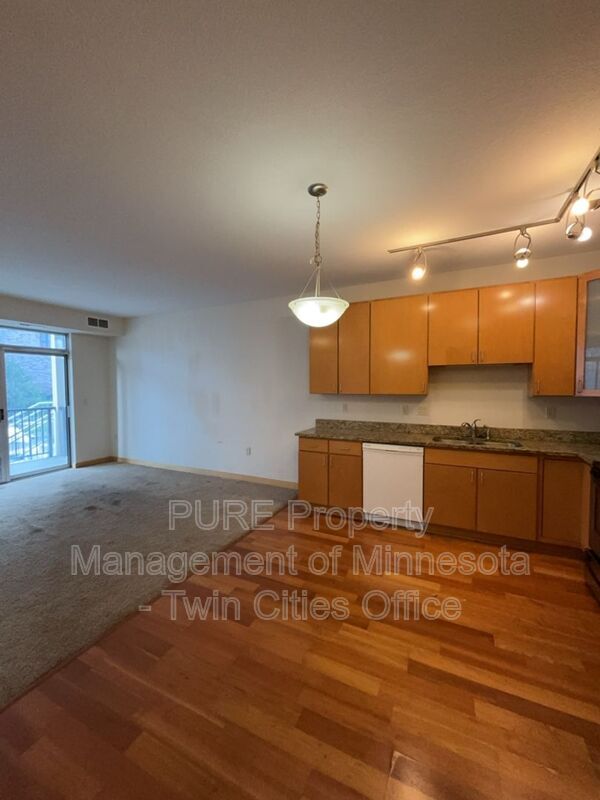 Foto del edificio - 2600 University Ave SE