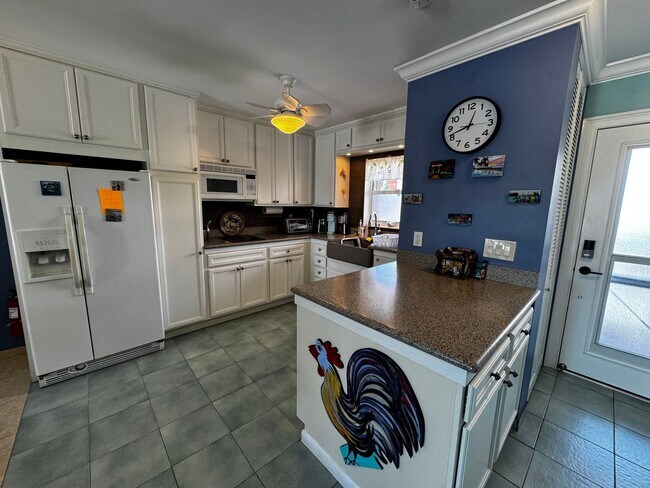 Foto del edificio - Oceanfront Condo!