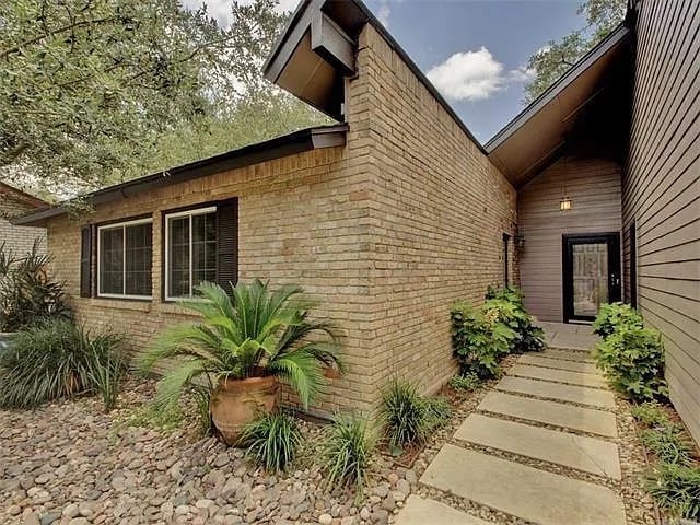Building Photo - 3607 Summit Bend