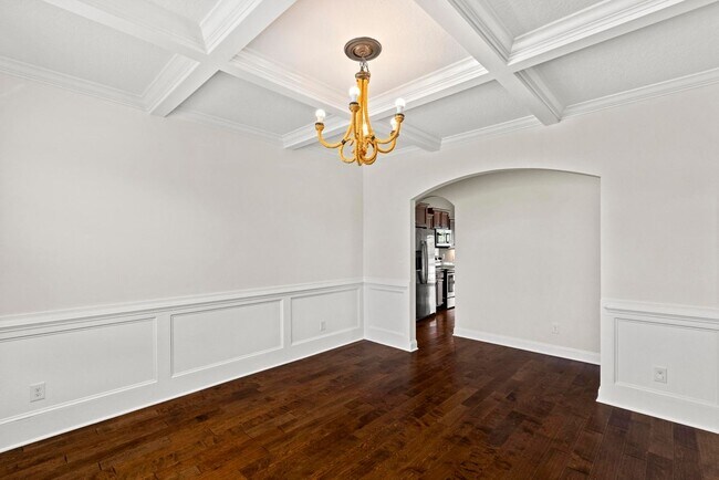 Foto del edificio - Reduced AND $500 OFF Move in Special! 5 bedroom Home