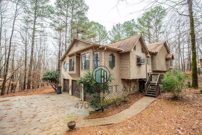 Building Photo - Beautiful 4-bedroom, 3-bathroom house loca...