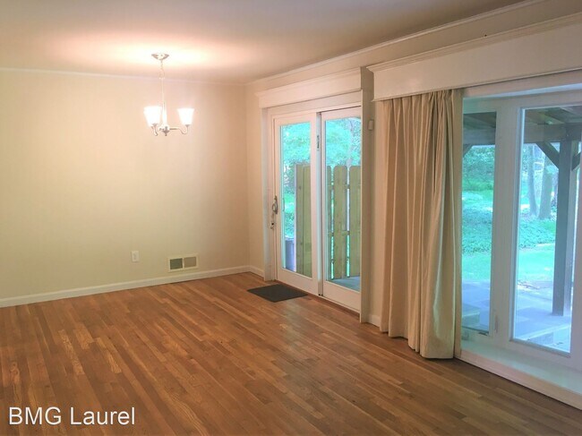 Foto del edificio - 3 br, 2 bath House - 803 Leverton Rd