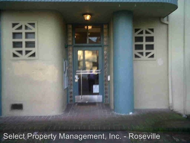 Building Photo - 2330 Capitol Ave