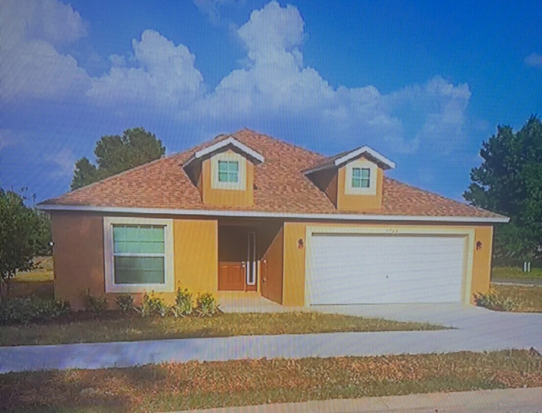 Foto principal - 1500 Kayuni Dr