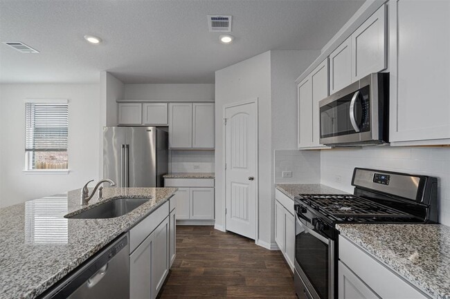 Building Photo - 109 Charles Trl