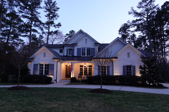 Building Photo - 4913 Yadkin Dr