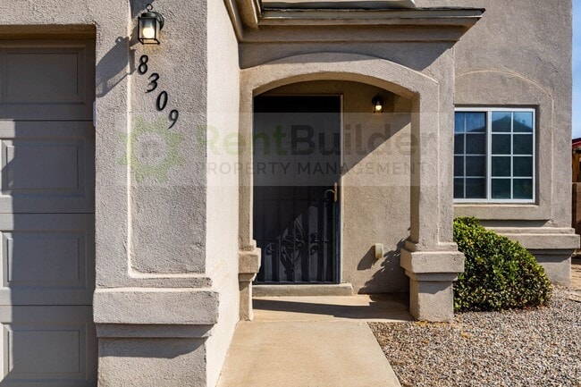 Building Photo - THIS ONE WILL GO FAST!