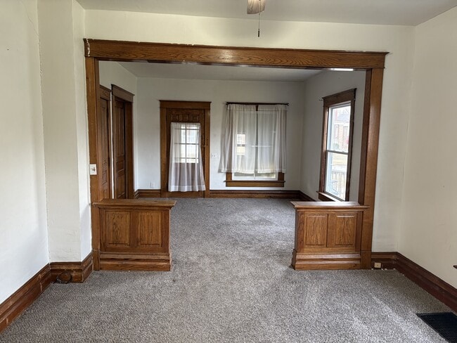 Building Photo - 211 S Morton St