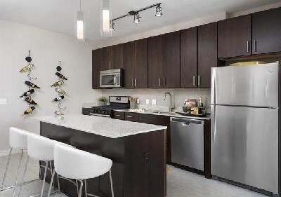Primary Photo - 150 Forest Ave