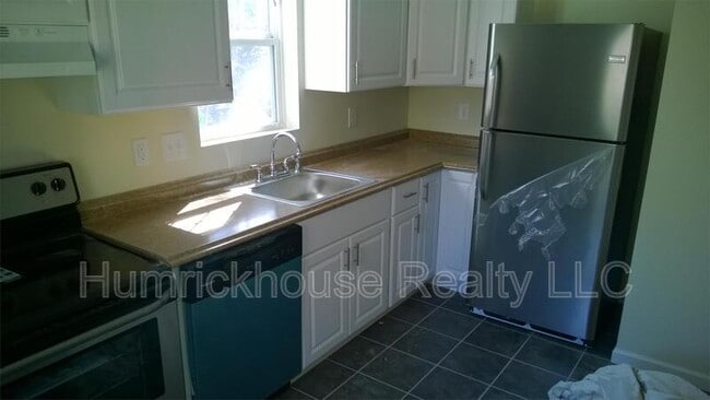 Foto del edificio - 5223 Valley Stream Rd