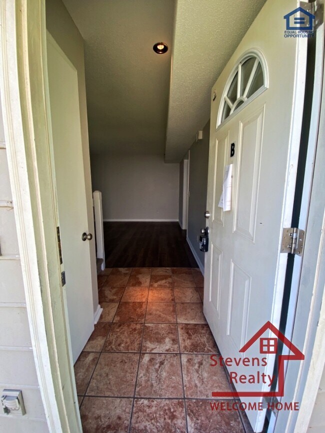 Building Photo - 1421 Stratton Pl Dr