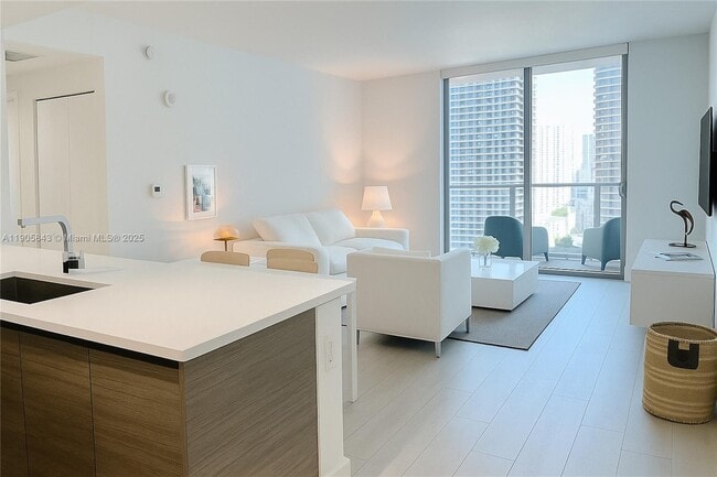 Foto del edificio - 1100 S Miami Ave