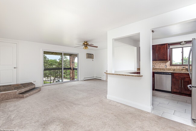 Building Photo - 15834 Orlan Brook Dr