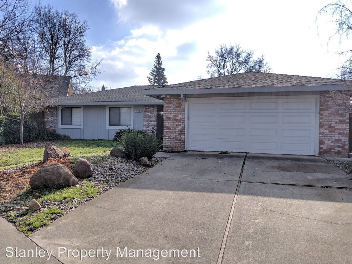 Primary Photo - 4 br, 2 bath House - 9112 Buckskin Ct