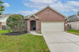Building Photo - 21617 Horseshoe Dr