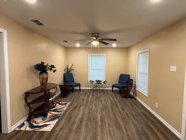 Building Photo - 2075 FM 2625