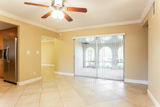 Foto del edificio - 8280 NW 14th St