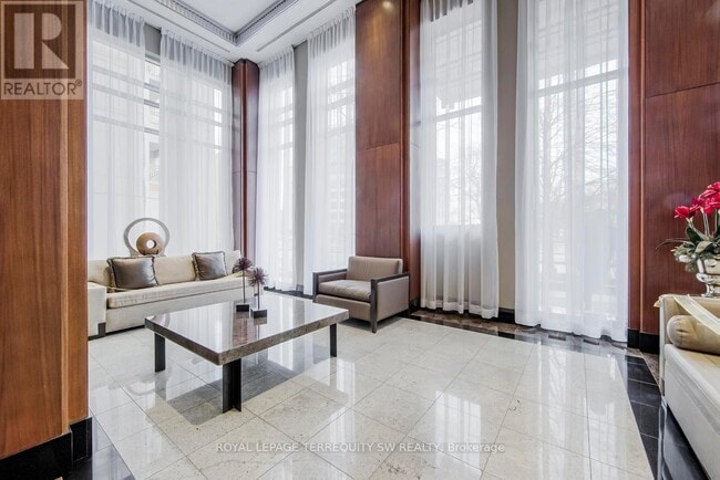 Photo du bâtiment - 628 Fleet St