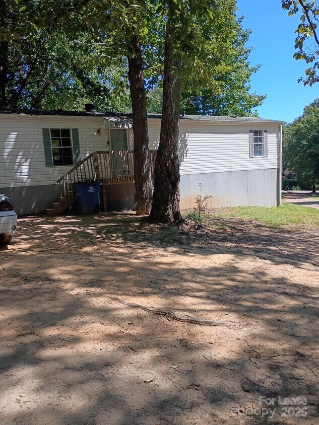 Primary Photo - 3680 Berry Rd