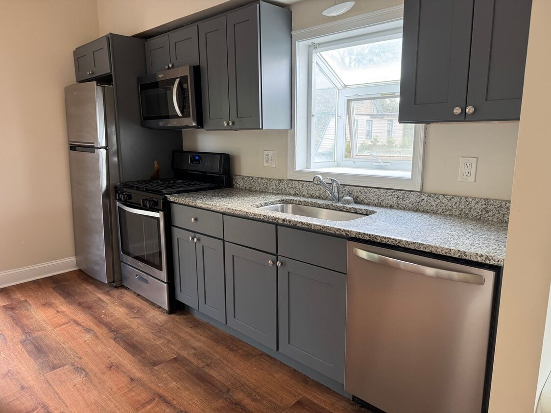 Photo - 986 Smith St, Providence