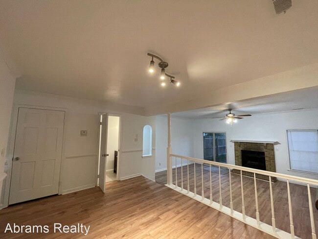 Building Photo - 3 br, 2 bath House - 4708 Woods Edge Road