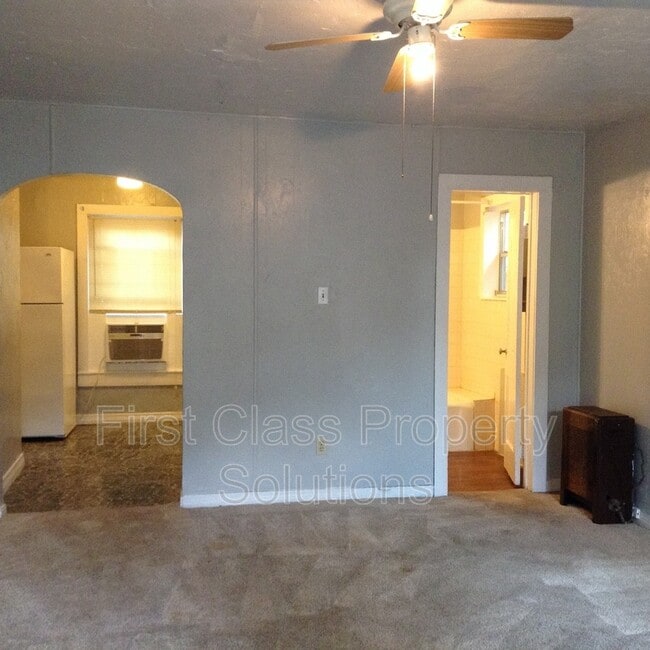 Photo - 121 NW 29th St House