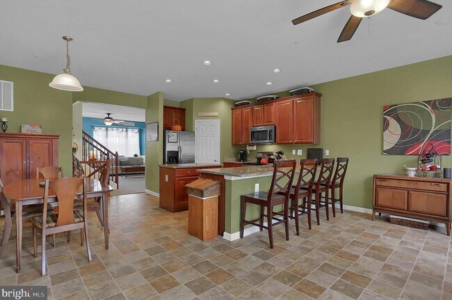 Building Photo - 3385 Cornerstone Ct