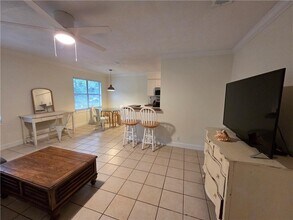 Building Photo - 800 Mallery St