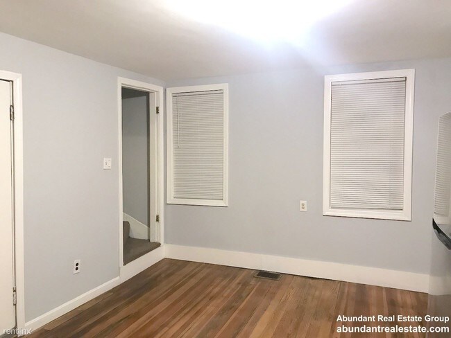 Foto del edificio - 162 Cottage St