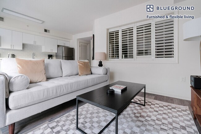 Foto del edificio - 1301 M St NW