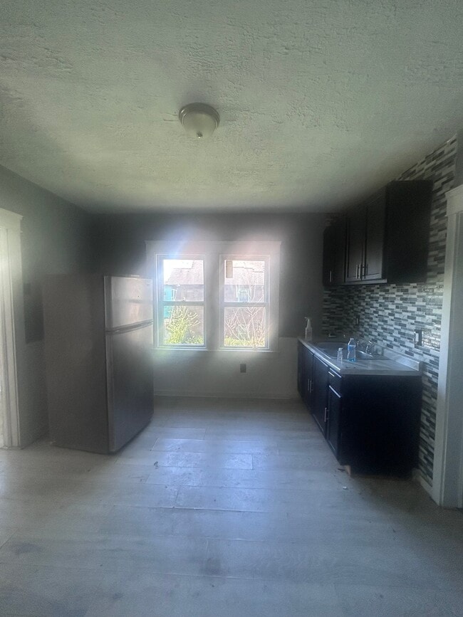 Building Photo - 9901 Stoughton Ave