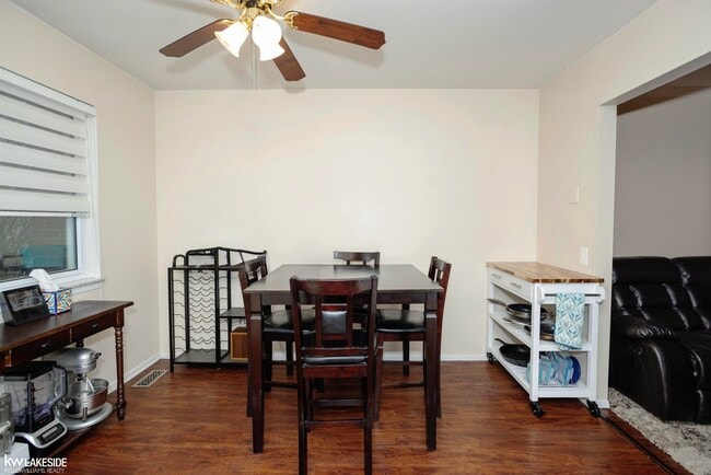 Building Photo - 28115 Little Mack Ave