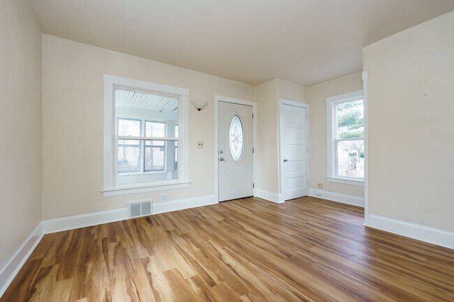 Foto del edificio - Two Bed One Bath Home in Battle Creek!