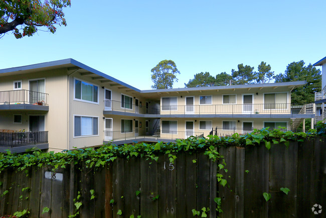 Foto del edificio - Strawberry Apartments