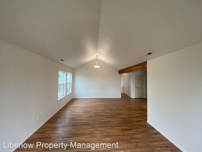 Building Photo - 3 br, 2 bath House - 1507 Vantage Highway