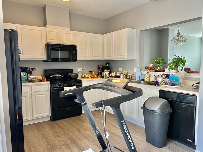 Foto del edificio - 3367 Ravinia Cir
